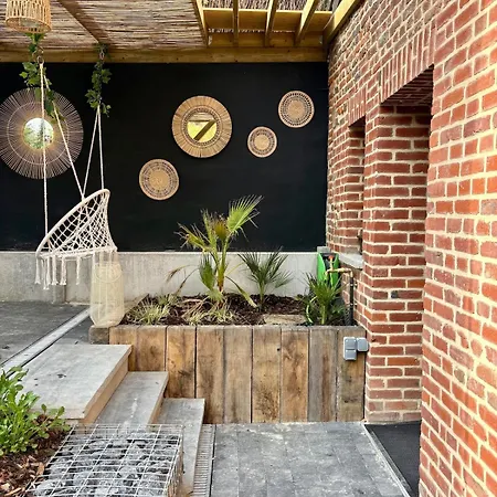 La By M Votre Escapade Amoureuse